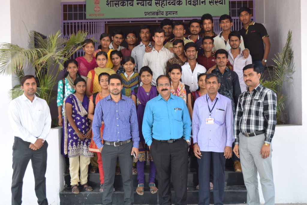 Students of Yeshwantrao Chavan College, Sillod, Aurangabad Visited the Institute